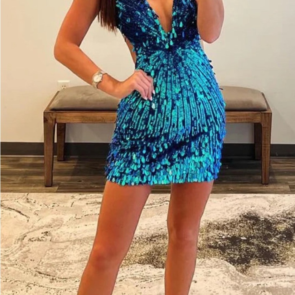 Elegant Blue Sequin Dress